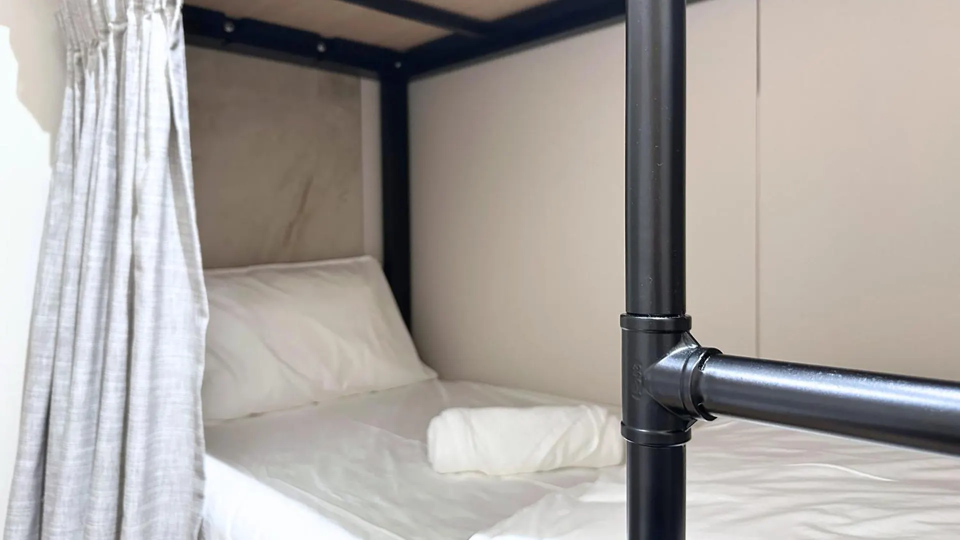 Nest Hotel Singapore 3*,  Singapore