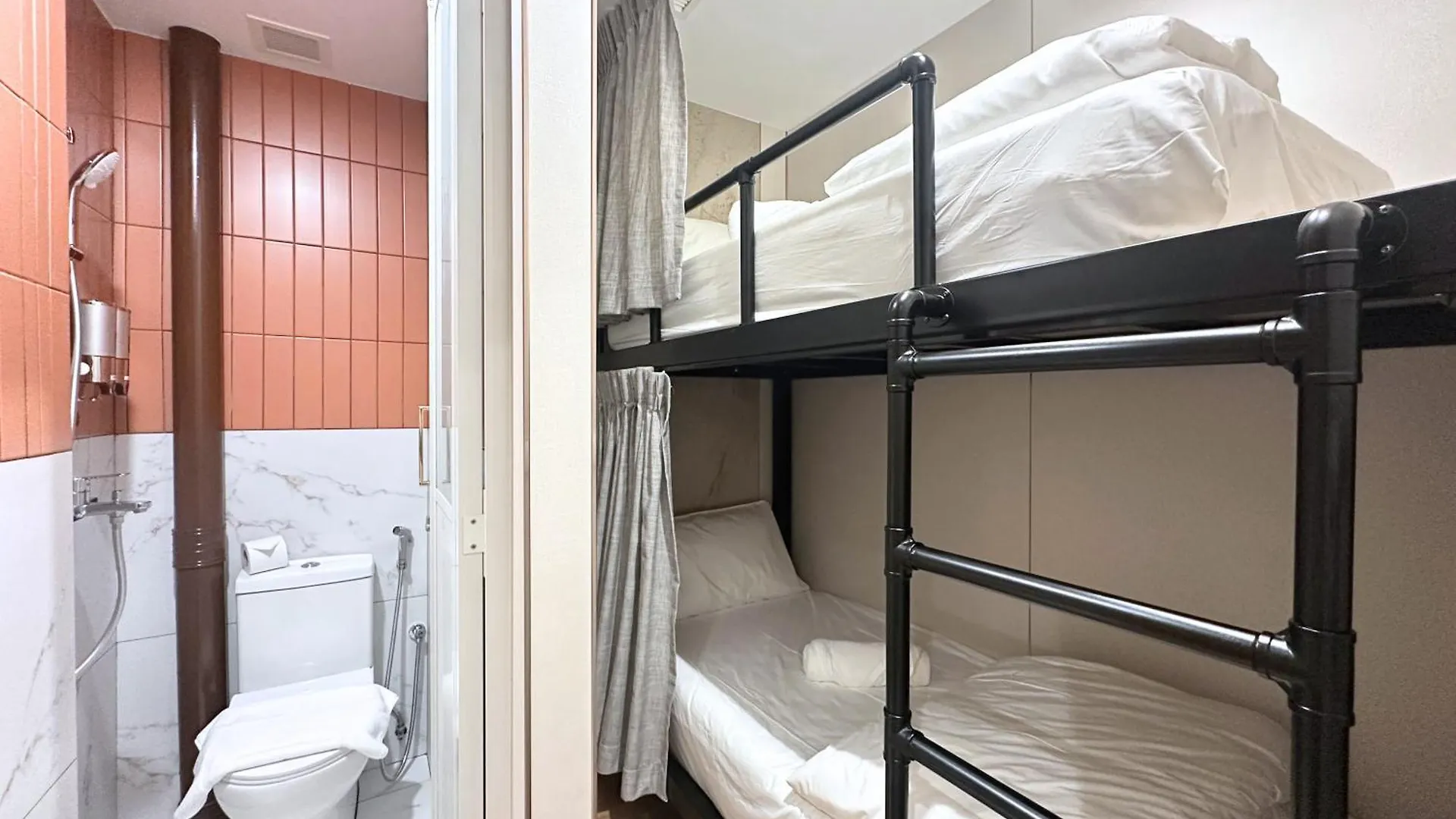 Nest Hotel Singapour 3*,